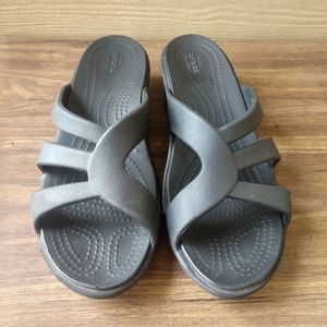 Crocs Comfort Sandals Size 9